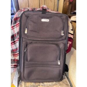 Stratus Brown Rolling Suitcase Luggage Carry On Travel Bag